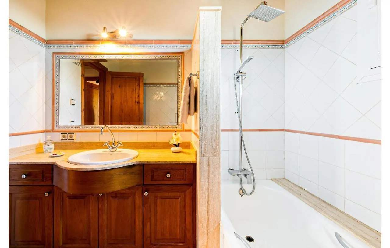 بيت للعطل Nice Home In Manacor With House A Mountain View